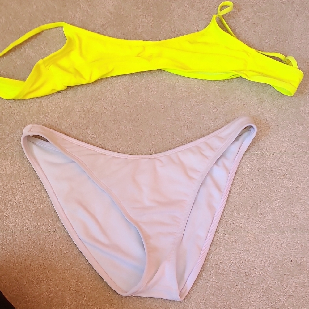 Colorful Bikini Set Collection - Picture 9 of 9